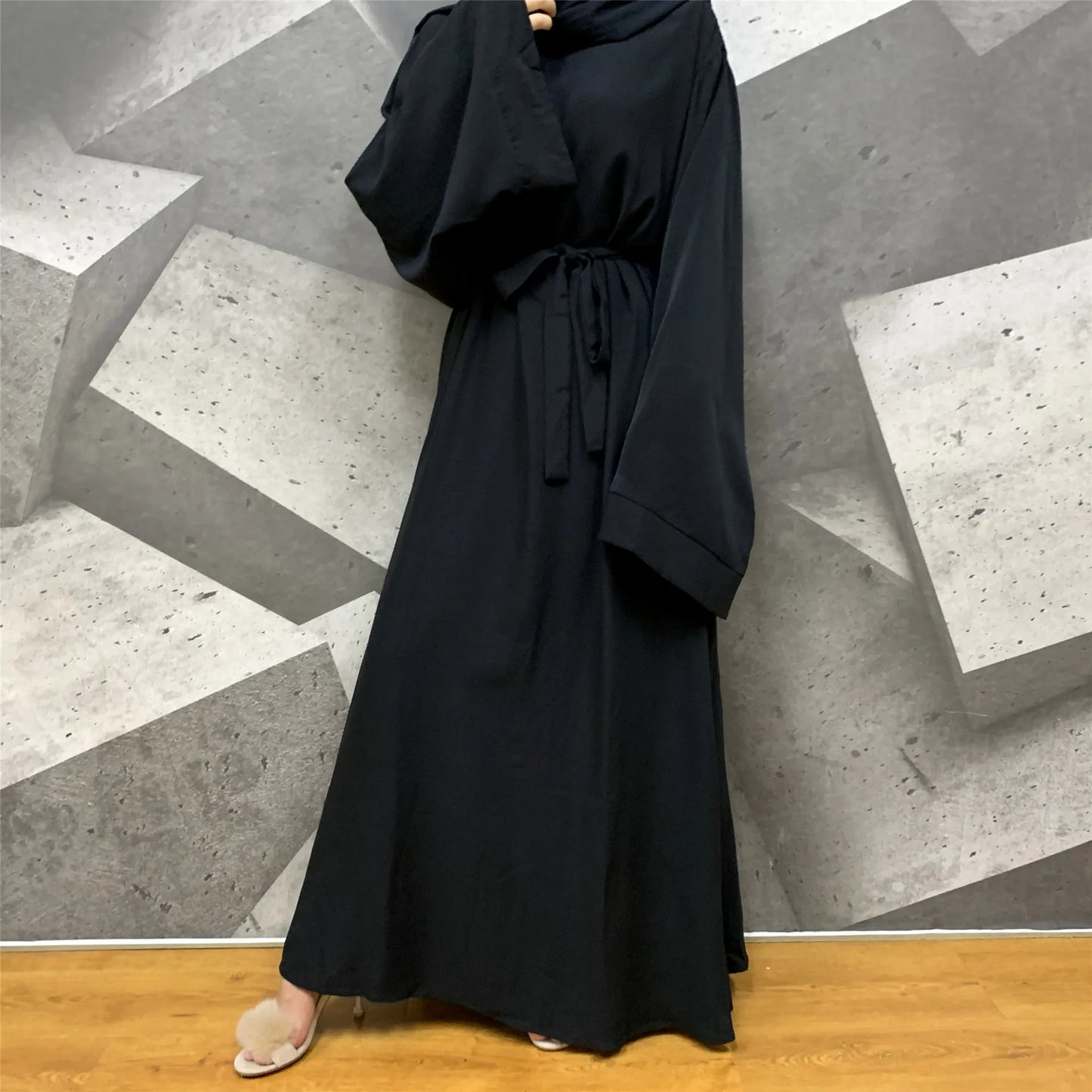 S/\-BrIn/\ -Dubái Abaya